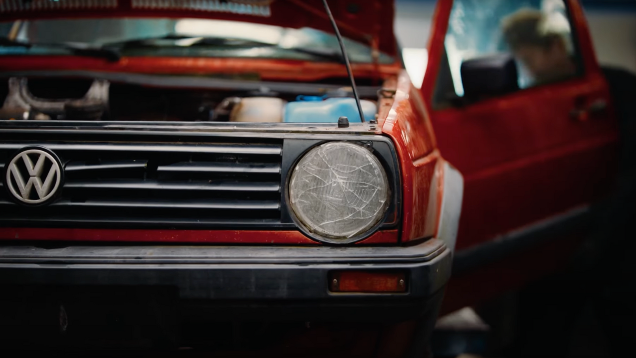 Volkswagen et DDB rendent le recyclage automobile sexy avec une campagne rock’n’roll